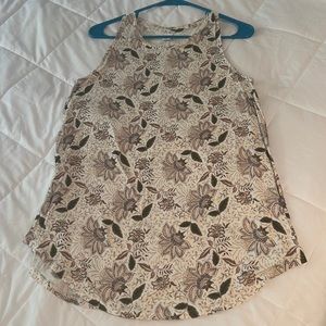 Old navy luxe tank top. Size M